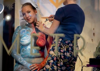 Body painting by Mabel Moon at Metra. Photo: Will Skol